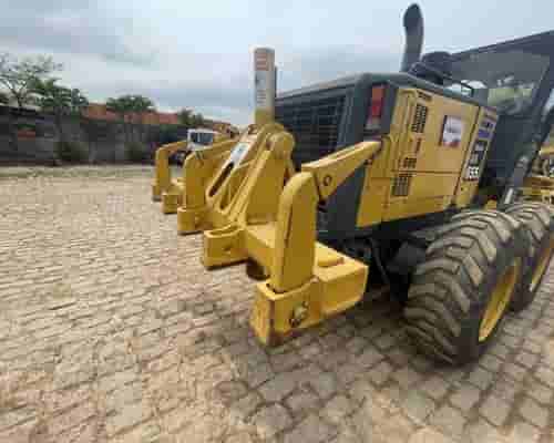 Motoniveladora Komatsu GD655 13/13