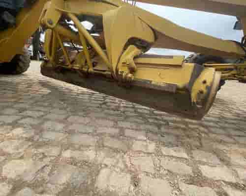Motoniveladora Komatsu GD655 13/13