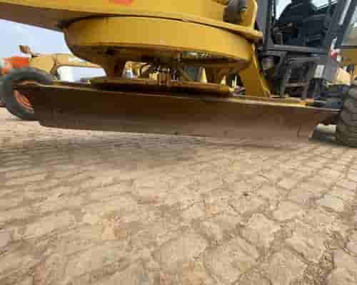 Motoniveladora Komatsu GD655 13/13