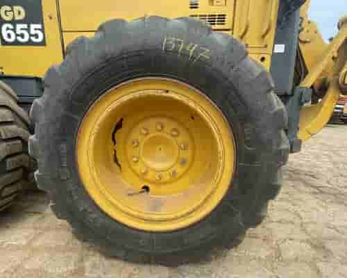 Motoniveladora Komatsu GD655 13/13