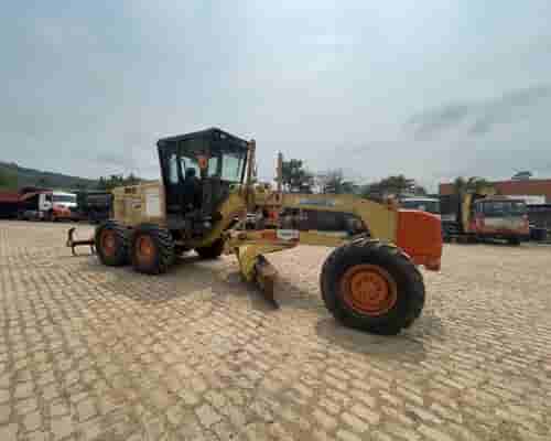 Motoniveladora Komatsu GD555 13/13