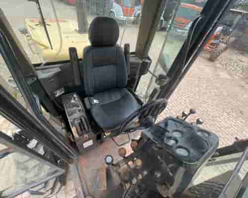 Motoniveladora Komatsu GD555 13/13
