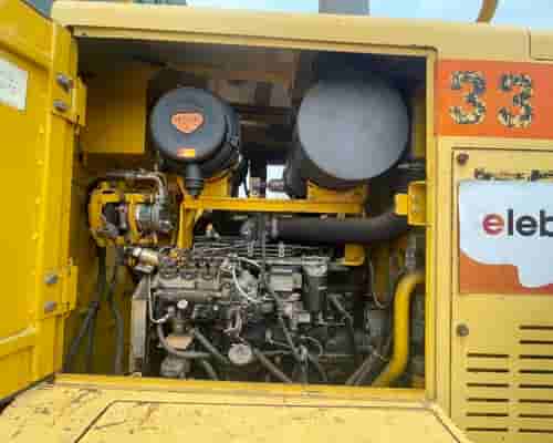 Motoniveladora Komatsu GD555 13/13