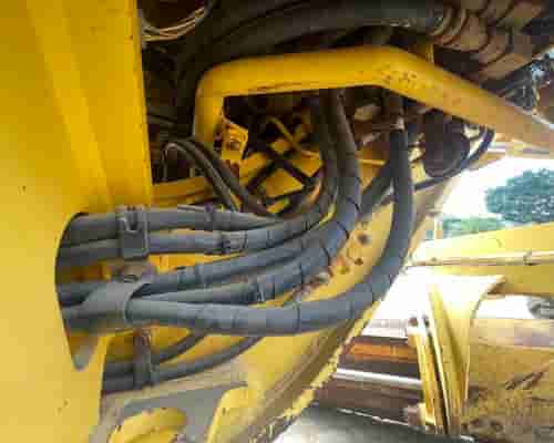 Motoniveladora Komatsu GD555 13/13
