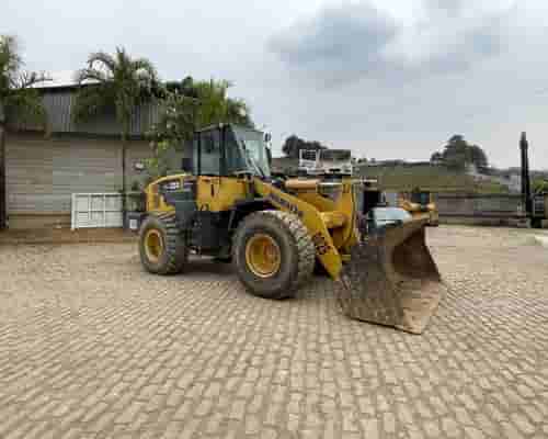 Pá carregadeira  Komatsu  WA320 05/05