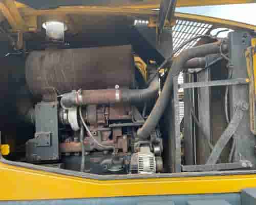 Pá carregadeira  Komatsu  WA320 05/05