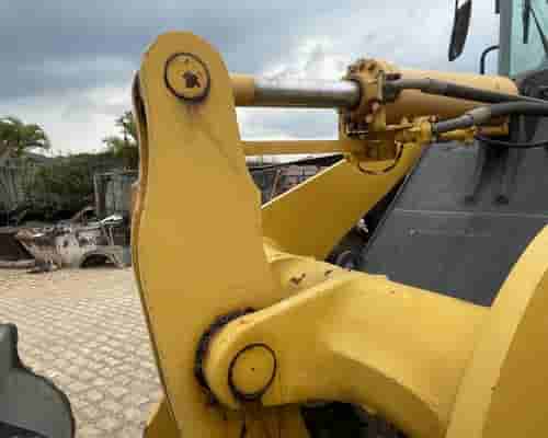 Pá carregadeira  Komatsu  WA320 05/05