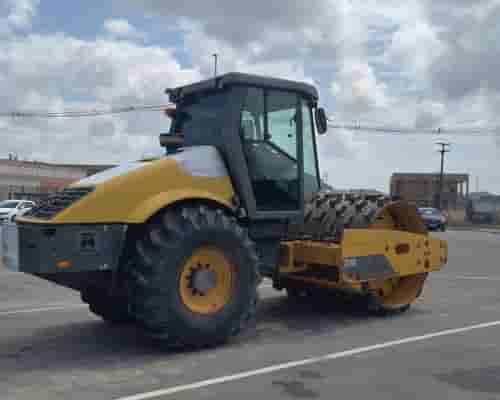 Rolo compactador Volvo SD105DX 15/15