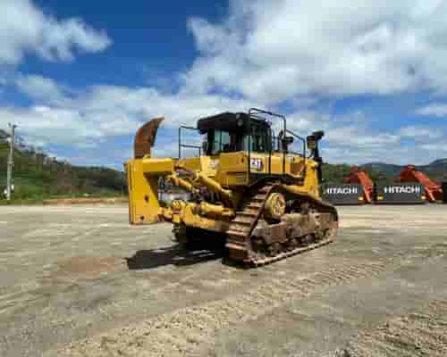 Trator de Esteiras Caterpillar D8T 21/21