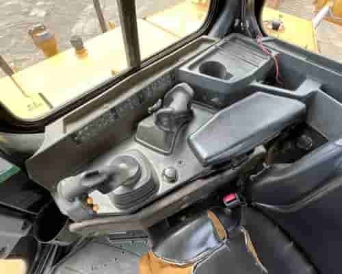 Trator de Esteiras Caterpillar D8T 21/21