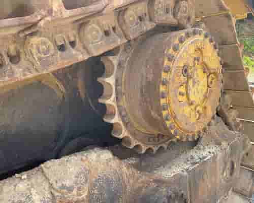 Trator de Esteiras Caterpillar D8T 21/21