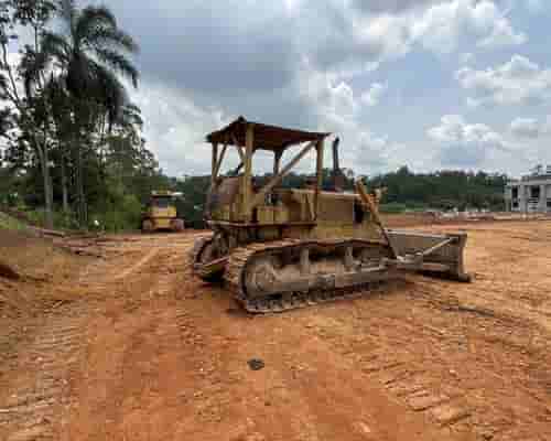 Trator de Esteiras Caterpillar D6C 76/76