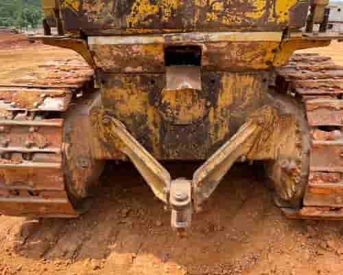 Trator de Esteiras Caterpillar D6C 76/76
