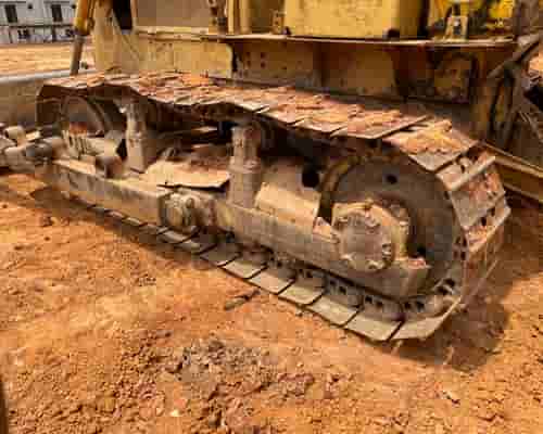 Trator de Esteiras Caterpillar D6C 76/76
