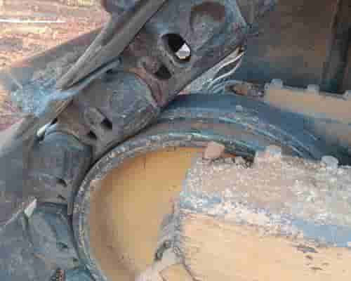 Trator de Esteiras Caterpillar D8R 02/02