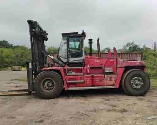 Empilhadeira Kalmar DCF-300 12/12 - imagem de fundo