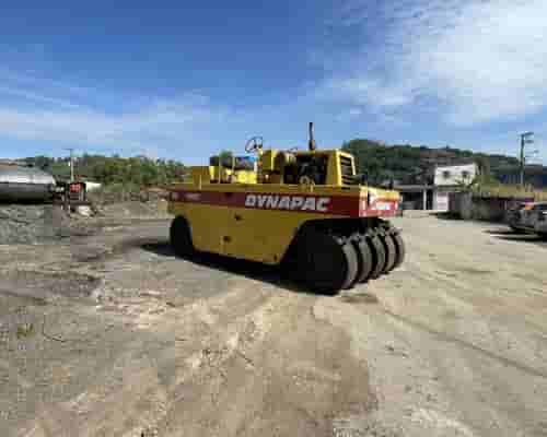 Rolo compactador Dynapac CP27 84/84