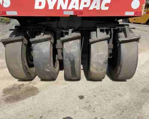 Rolo compactador Dynapac CP27 84/84