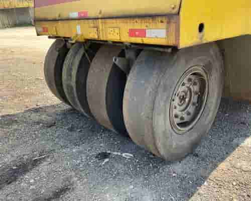 Rolo compactador Dynapac CP27 84/84