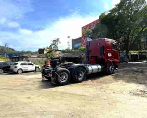 Caminhão Volvo FH440 11/11