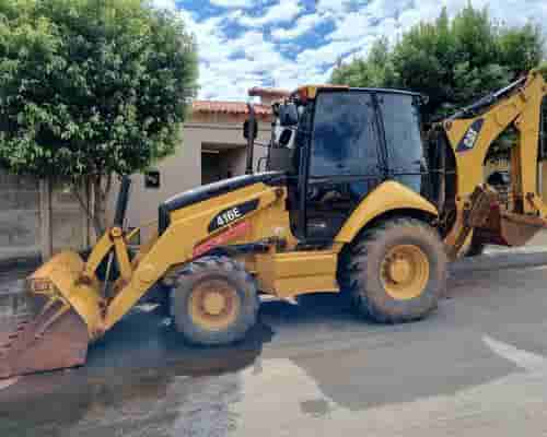 Retroescavadeira Caterpillar 416E 14/14