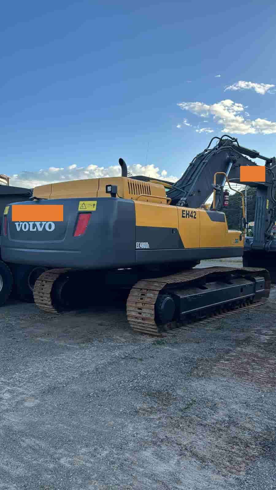 Escavadeira Volvo EC480DL 2021 - imagem de fundo