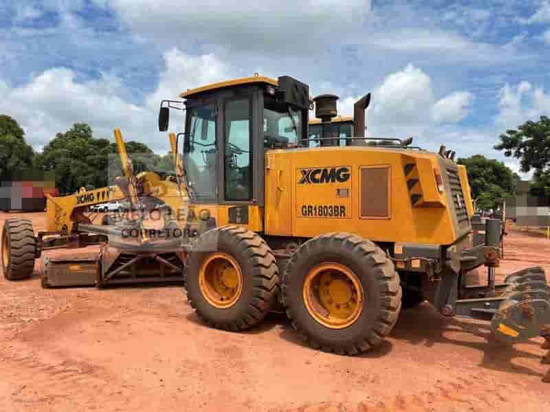 Motoniveladora XCMG GR1803BR 2023