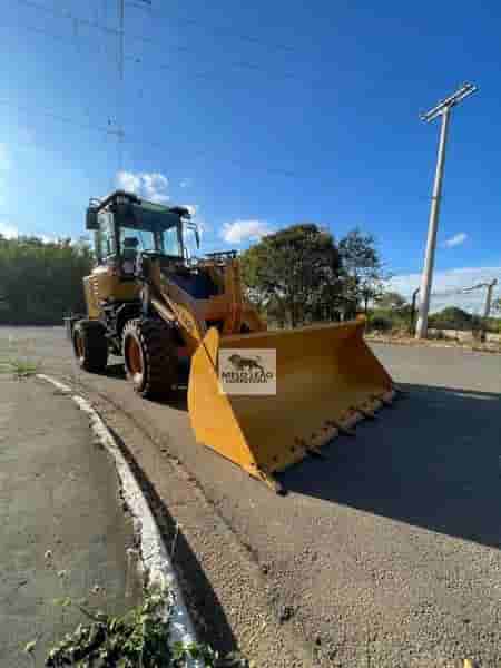 Pá Carregadeira Hedesa ZL 826 2022