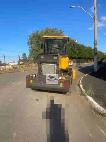 Pá Carregadeira Hedesa ZL 826 2022