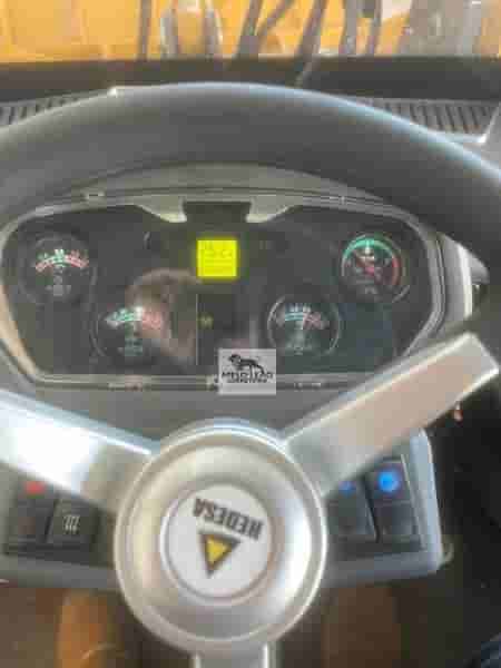 Pá Carregadeira Hedesa ZL 826 2022