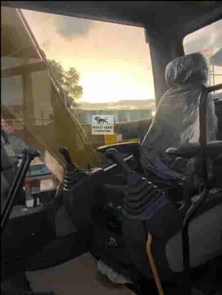 Escavadeira Caterpillar 313D2L 2021