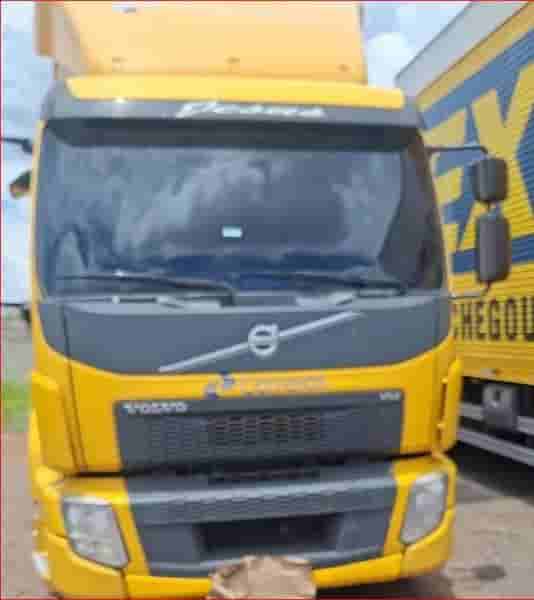 Plantadeira Volvo VM 270 6x2R 2020