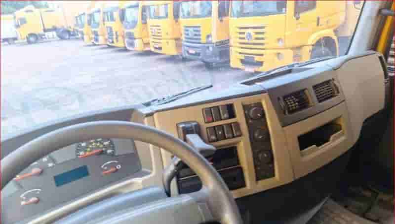 Plantadeira Volvo VM 270 6x2R 2020