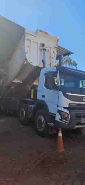 Plantadeira Volvo FM 500 2020