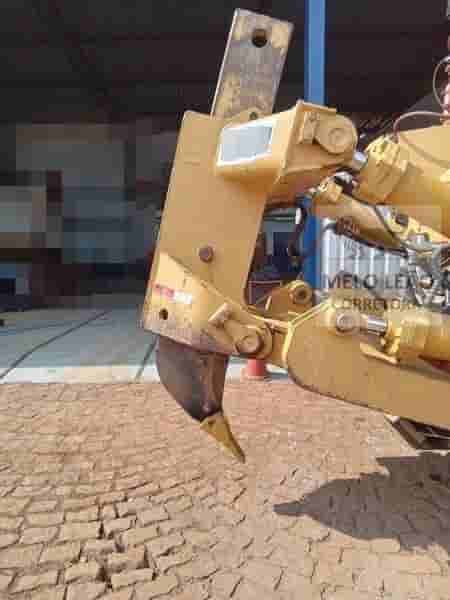 Trator de esteira Caterpillar D8T 2020