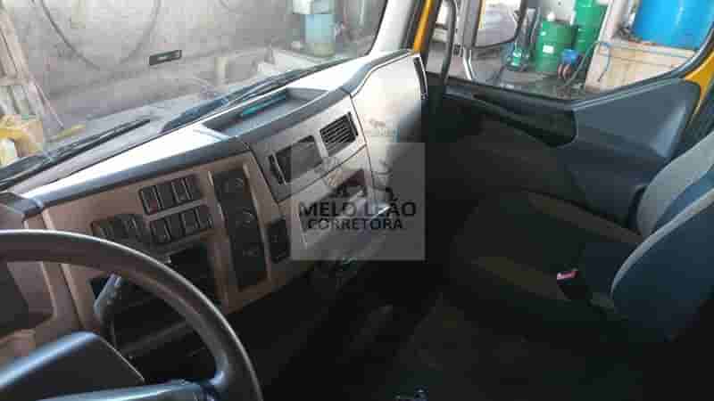 Plantadeira Volvo VM 270 6x2 - Semi-Leito 2019