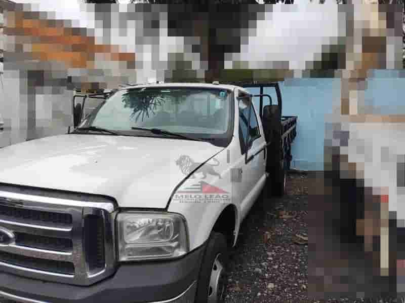 Caminhão Ford F4000 4x4 2018