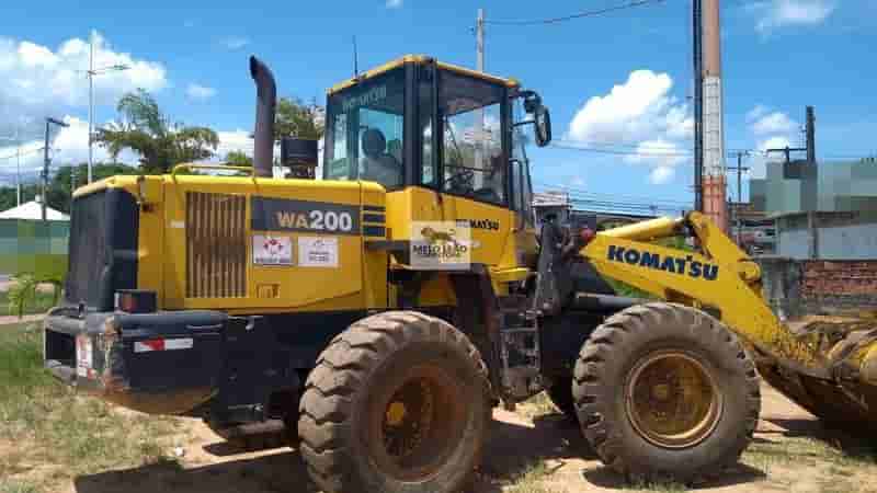 Pá Carregadeira Komatsu WA200 2018