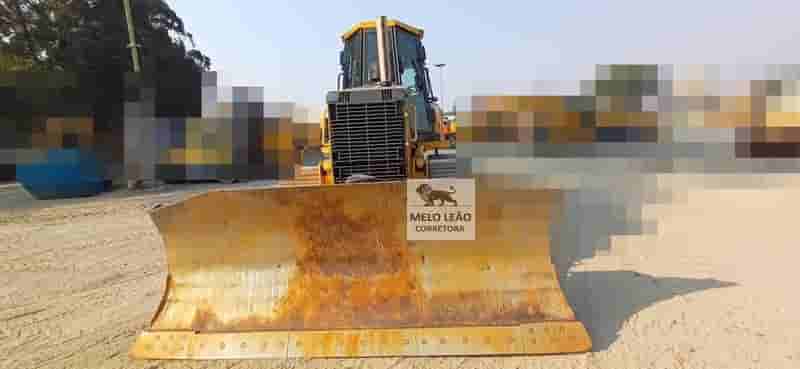 Trator de esteira John Deere 750 J XLY 2018 - imagem de fundo
