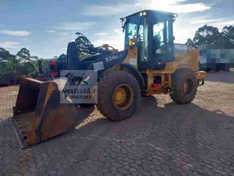 Pá Carregadeira John Deere 524K 2017 - imagem de fundo