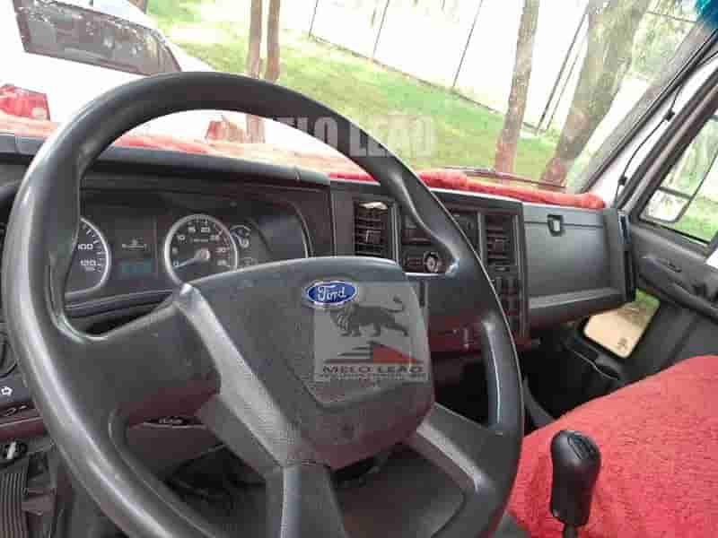 Plantadeira Ford 816 S 2015
