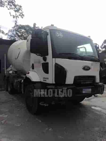 Plantadeira Ford / Siti Cargo 2629 / 8 m³ 2014
