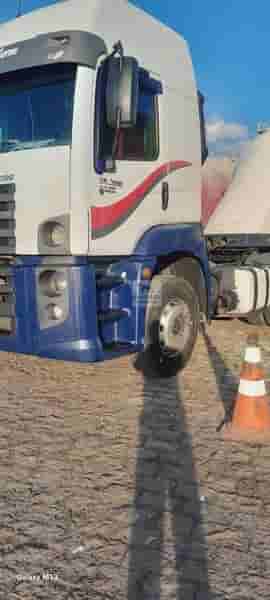 Caminhão Volkswagen 25.390 2014
