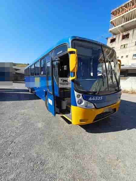Ônibus Comil Svelto 2013