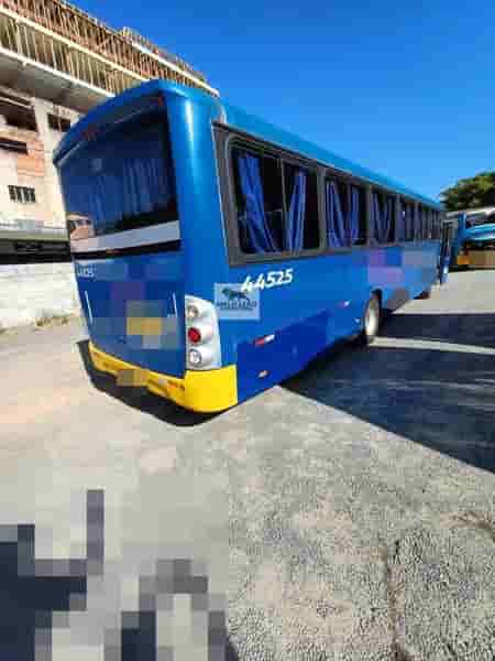 Ônibus Comil Svelto 2013