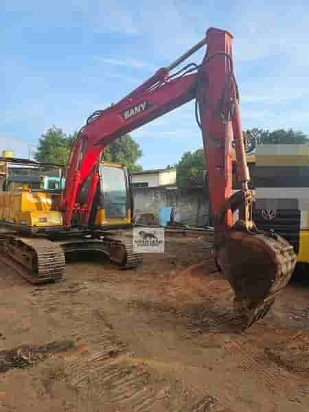 Escavadeira Sany SY135 C 2013