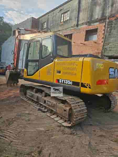 Escavadeira Sany SY135 C 2013