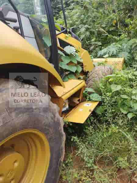 Retroescavadeira Caterpillar 416E 2013