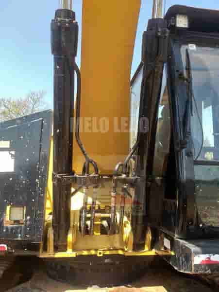 Escavadeira Caterpillar 320D 2013