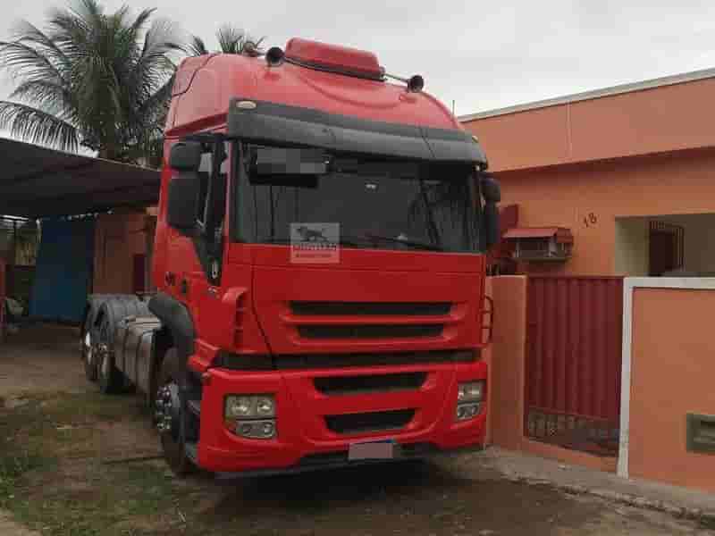 Caminhão Iveco Stralis 570S41T 2011 - imagem de fundo